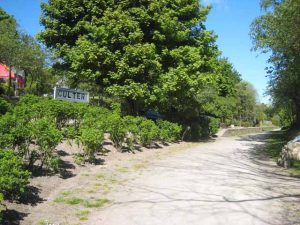 The former Culter station, pronounced 'Cooter'. It opened on 8 September 1853 and closed with the rest of the branch as a whole on 28 February 1966, © Oliver Dixon, Geograph