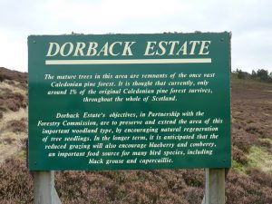 NJ069163: signpost at entrance to Dorback Estate. © Colin Cadden, Colin Cadden