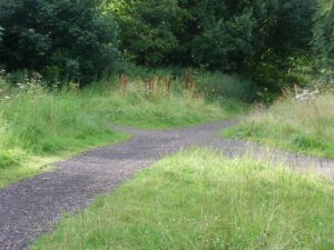 If coming from the south-east, take a left at the crossroads. © Paul Hannon, Paul Hannon (ScW member)