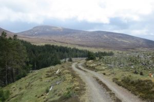 NN593529 Beinn Dearg and the Lairig Ghallabhaich looking SSE (2015). The road runs through Rannoch Forest and through a pass to Glen Lyon. © Richard Webb, Geograph