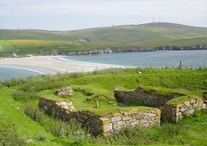 St Ninian's Church. © Steve Lucas, Geograph
