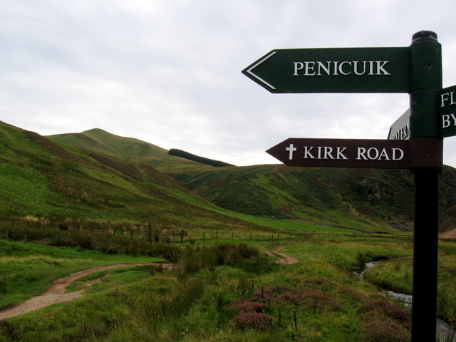 Old Kirk Road from Bavelaw to Penicuik