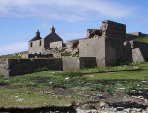 HU 509 439: This ruin on the shore of Aith Voe is said to have been a major location in the herring industry. The herring was processed into fishmeal. © Lis Burke, Geograph