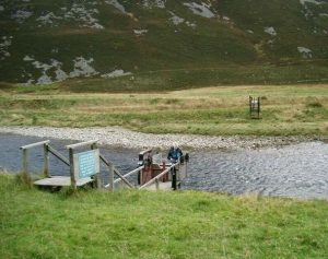 Ropeway at Shenachie. © Gordon Brown, Geograph