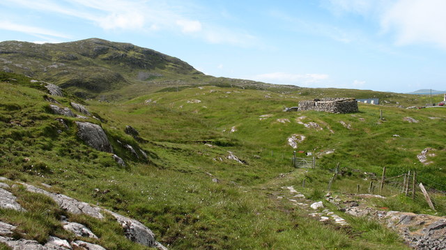 Old road to Roisinis