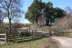 Crossing the River Divie at Feakirk Bridge, © Des Colhoun, Geograph